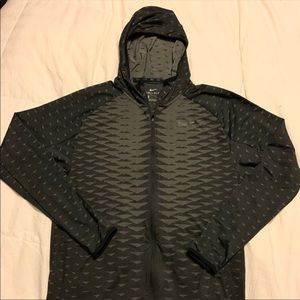 Men’s L Nike dri fit hoodie